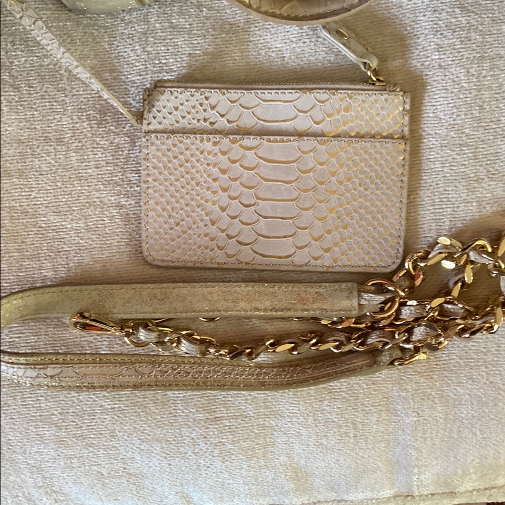 Alice & Olivia Elegant Snake-Embossed Handbag chain strap, coin bag & dust bag - Picture 11 of 15